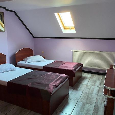 Pensiunea Passion Bukarest Kültér fotó