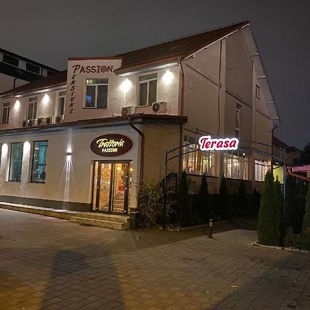 Pensiunea Passion Bukarest Kültér fotó